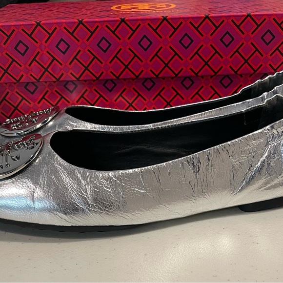 tory burch ballet flats 8 new Silver - Picture 5 of 7